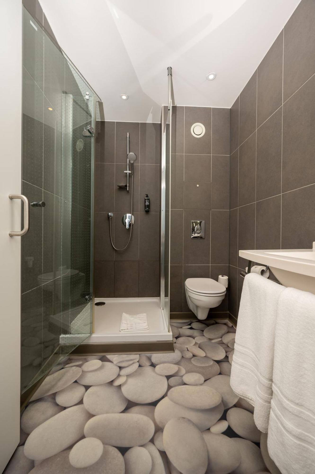 Ibis Budget London Barking Hotel 2*